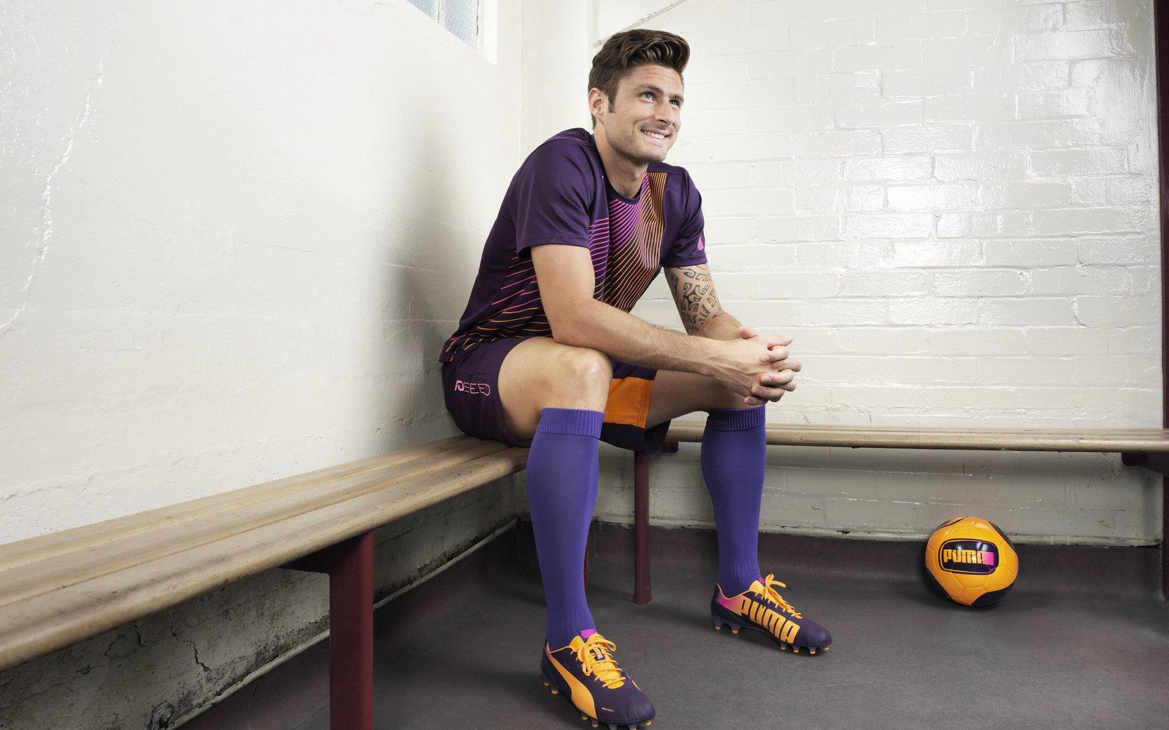 米哈伊洛维奇，绿茵场上的任意球艺术家与不朽斗士